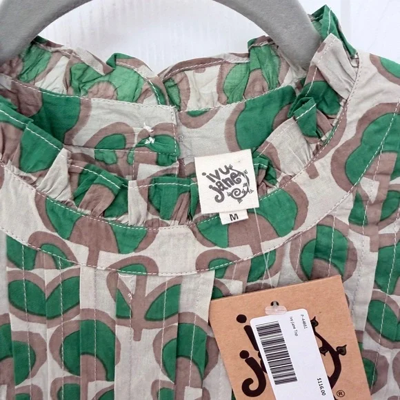 Ivy Jane Green Printed Ruffle-Sleeve Women’s Top - Picture 4 of 4